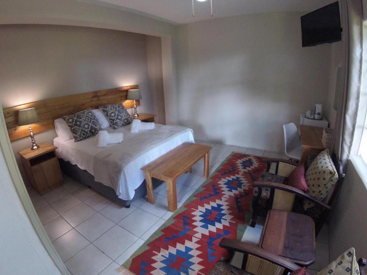 טזאנין St George'S Guest House מראה חיצוני תמונה