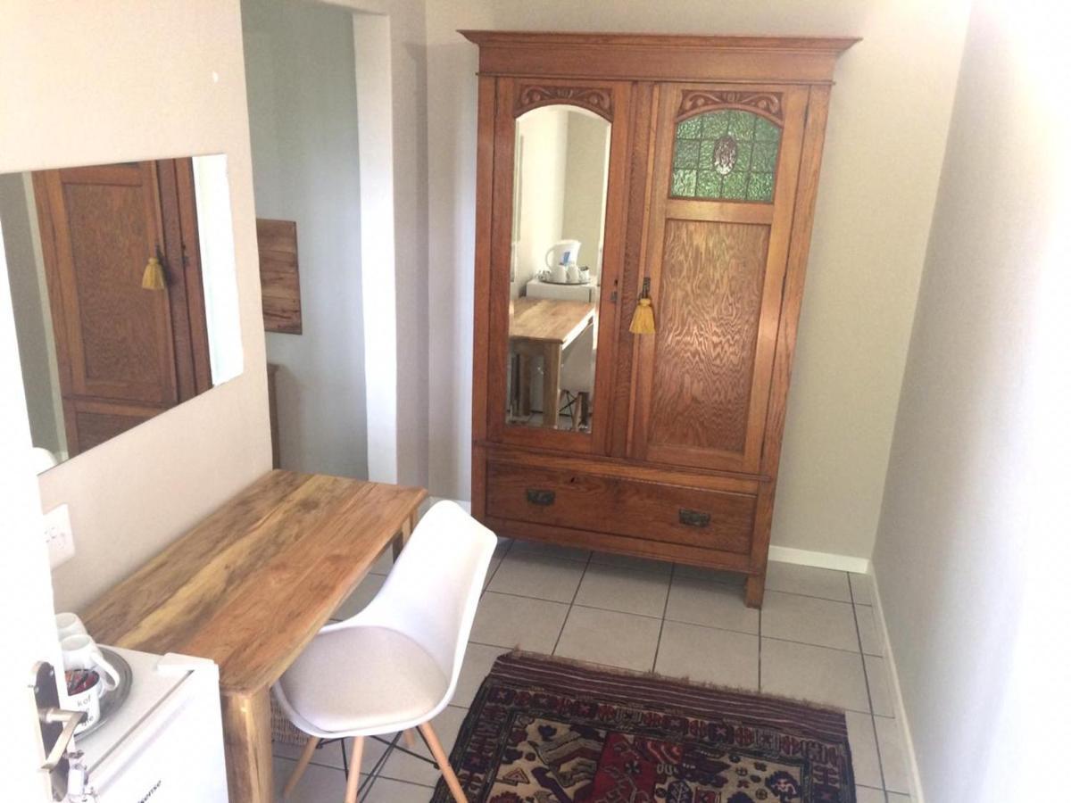 טזאנין St George'S Guest House מראה חיצוני תמונה